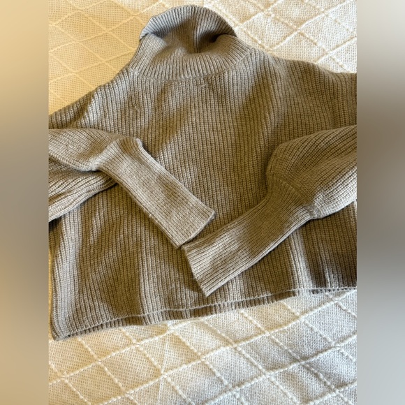 Shein Light Brown Crop Sweater - Picture 2 of 3